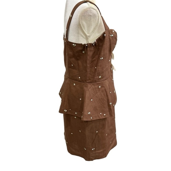 Fanm Mon Helaina Floral Embroidered Bow Front Sweetheart
Neck Peplum Mini Dress - Picture 8 of 16